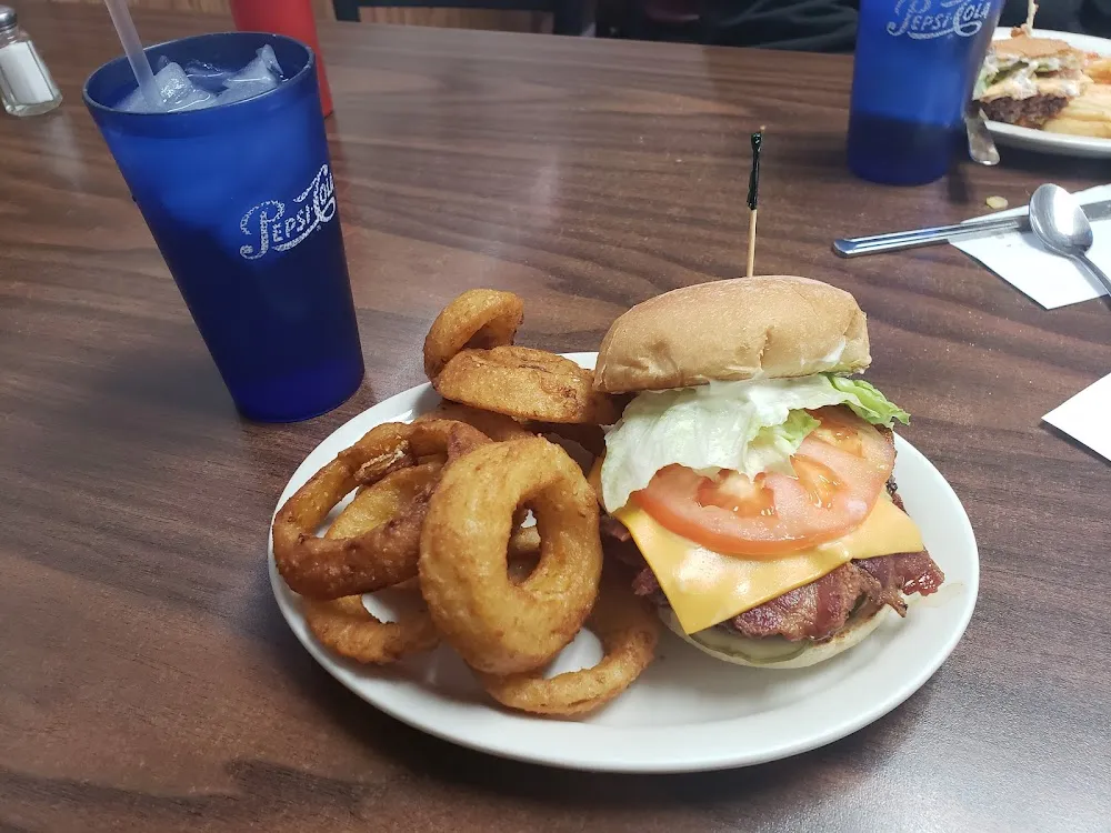Bulldog Hamburger Deluxe Cheeseburger