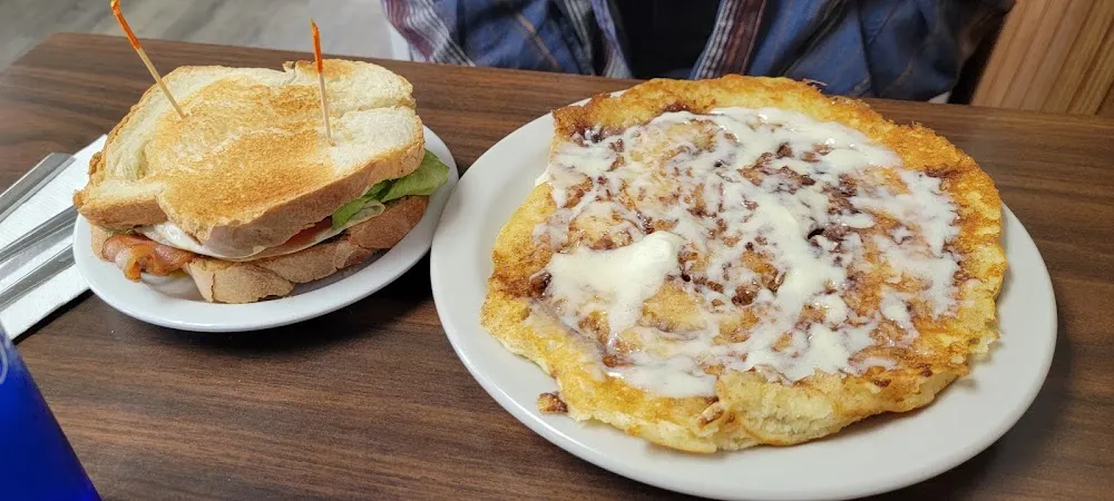 Cinnamon Roll Pancakes and Bacon Lettuce and Tomato Sandwich